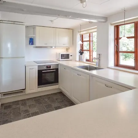 Three-bedroom Holiday In Holiday home